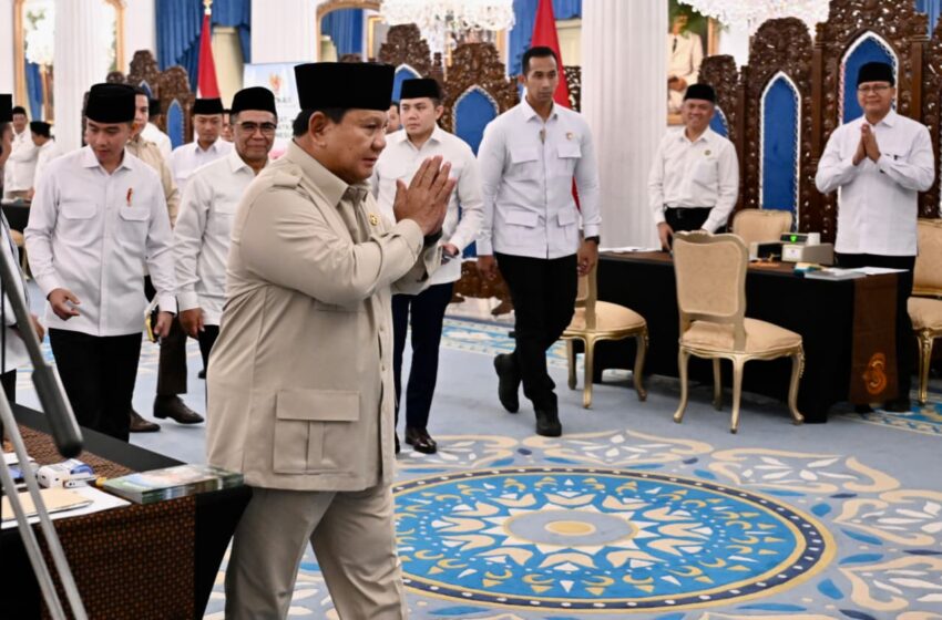  Ketua BAZNAS Sodik Mudjahid Terima Presiden dan Kabinet Tunaikan Zakat di Istana, Ada Rp3,8 Miliar Dana Terhimpun