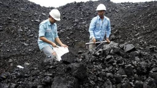  Wah Paket Ekonomi Jokowi ‘Lesu’, 400 Ribu Karyawan Industri Batubara di-PHK