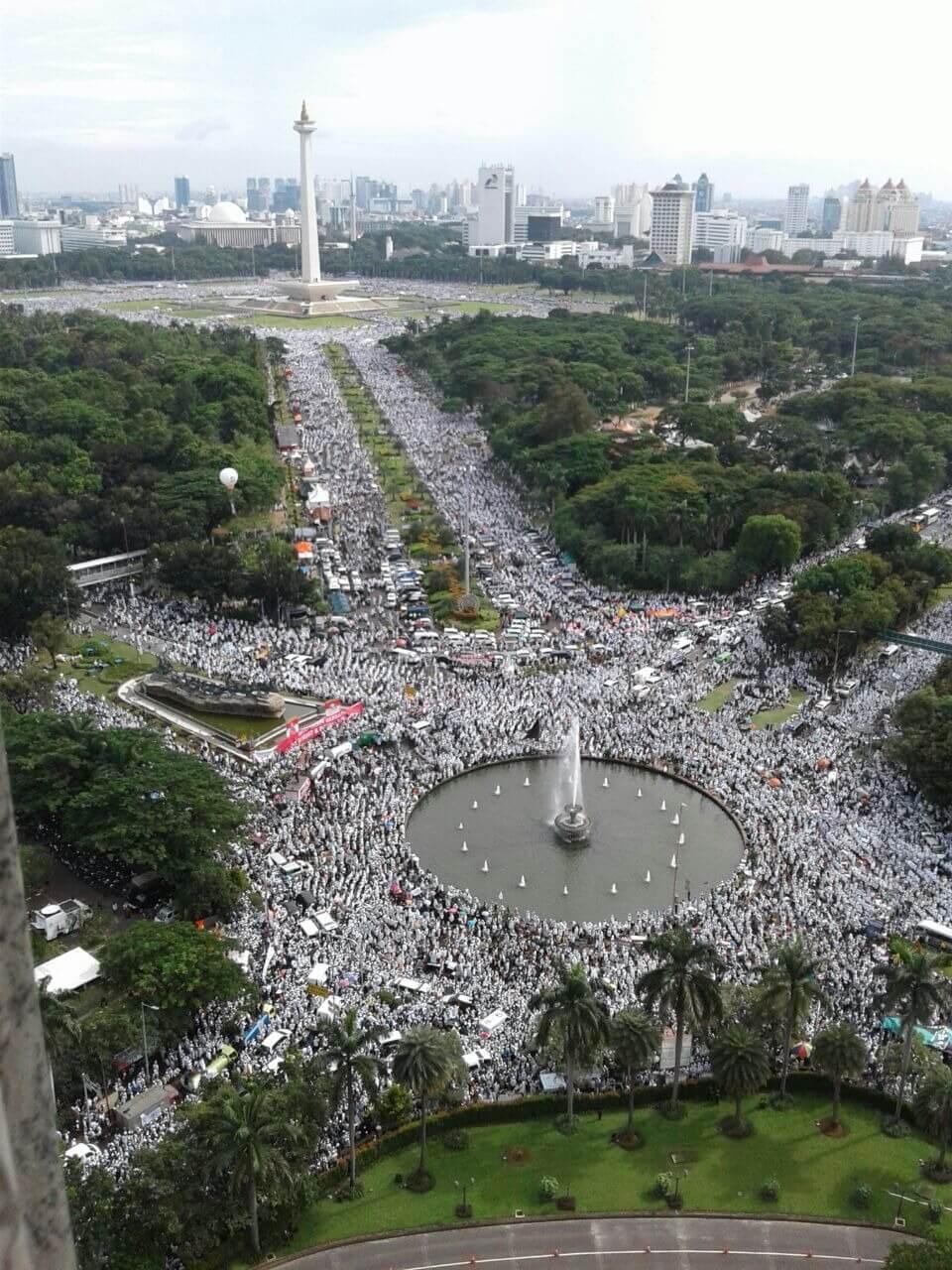  Gerakan 212 Model Baru Social Movement