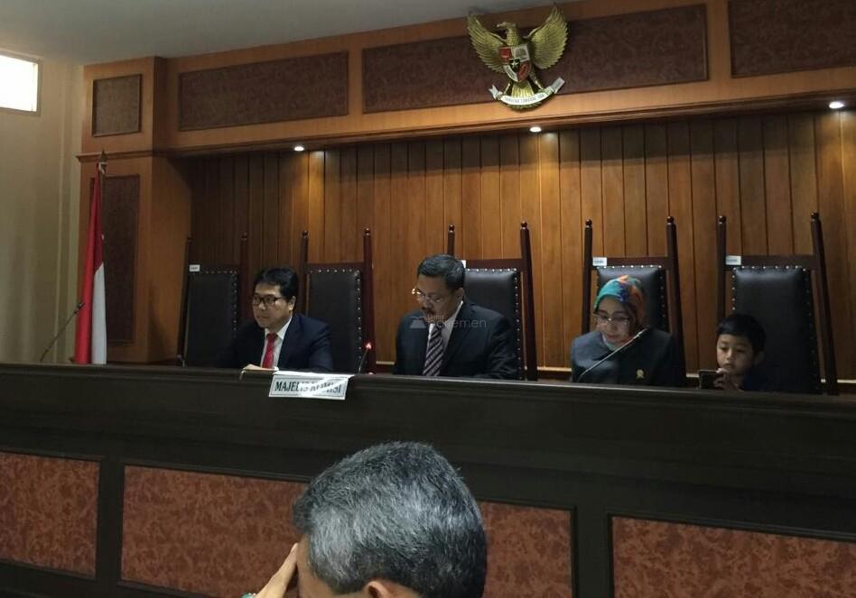  DPR Geram KPPU Bawa Anak Kecil Duduk di Kursi Majelis Persidangan