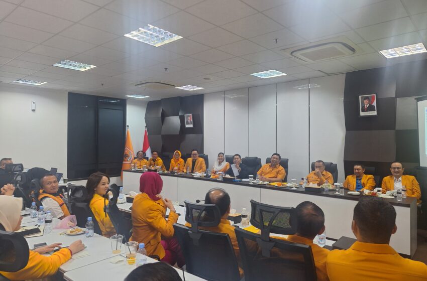  MKGR Ganti Slogan ‘Amanat Rakyat, Karya MKGR’: Ini Sesuai Panca Moral Ormas MKGR sebagai Wujud Pengabdian bagi Rakyat, Bangsa dan Negara