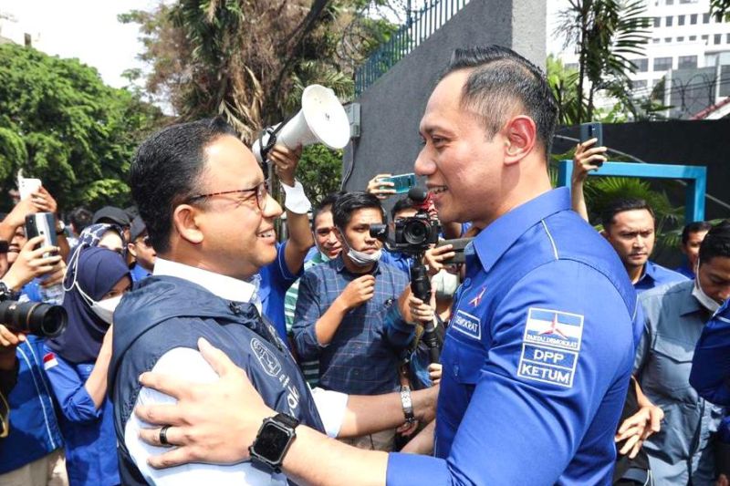  Mayor Agus Yudhoyono Wapres, Pantaskah?