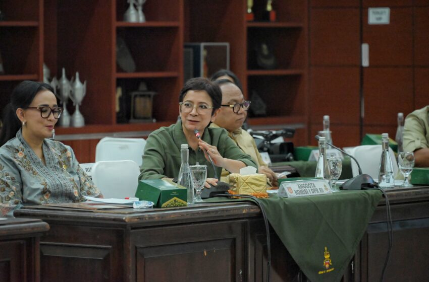  Nurul Arifin Nilai Sistem Kerja TNI Perlu Dikuatkan Melalui Kemampuan Teknologi Kecerdasan Buatan (Artificial Intelligence:AI) dan Sistem Pertahanan Siber (Cyber Defense)
