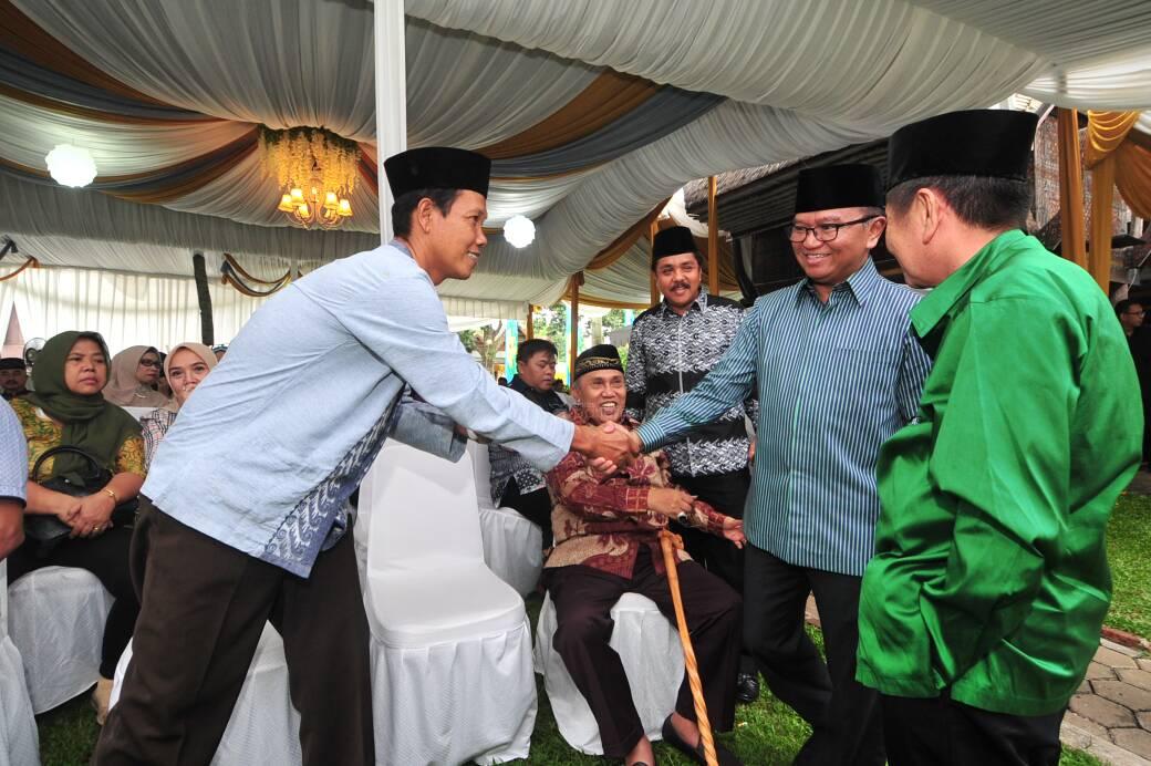  JK, Gubernur, Wagub, Ketua DPRD Sulsel hingga Warga Hadiri Bukber KKSS