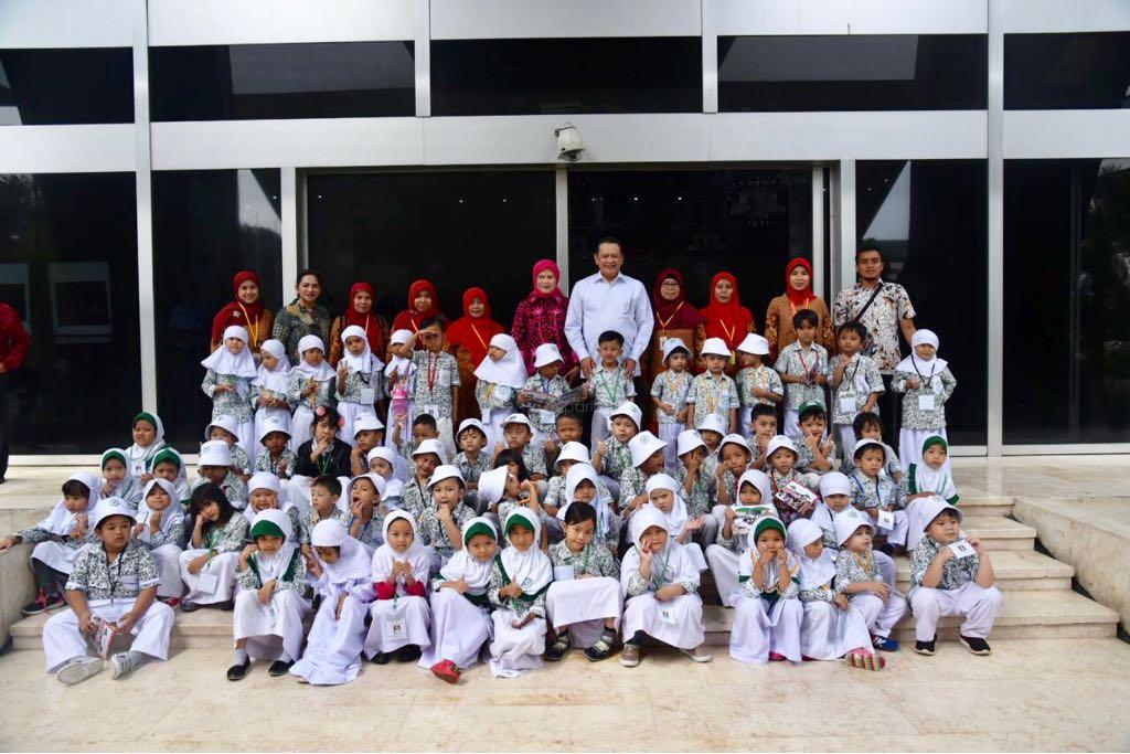  Musim Kampanye, Ketua DPR Minta KPAI Beri Edukasi Orangtua Larang Libatkan Anak-anak