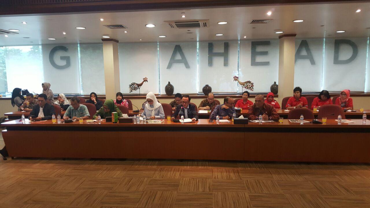  Kunjungi Industri Rokok, Pansus RUU Tembakau DPR Dapat Banyak Info