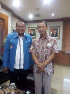Sekjen DPP KNPI Sirajuddin Abdul Wahab dan Komisioner KPU Pramono Ubaid Tanthowi
