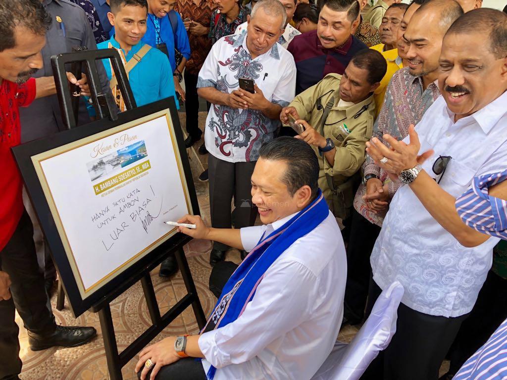  Ini Penampakan Ketua DPR Resmikan Studio Rekaman Musik Internasional di Ambon