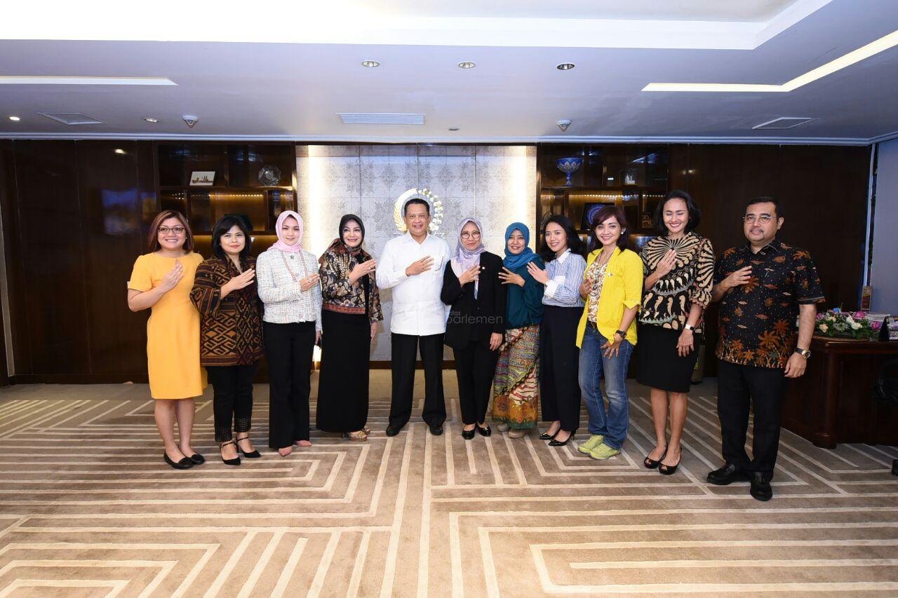  Lagi, Ketua DPR Dorong Kaum Perempuan Terlibat di Dunia Politik