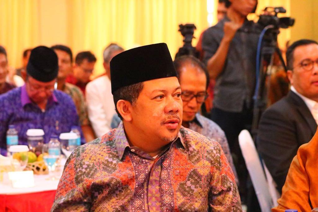  Fahri Hamzah Katak dalam Tempurung