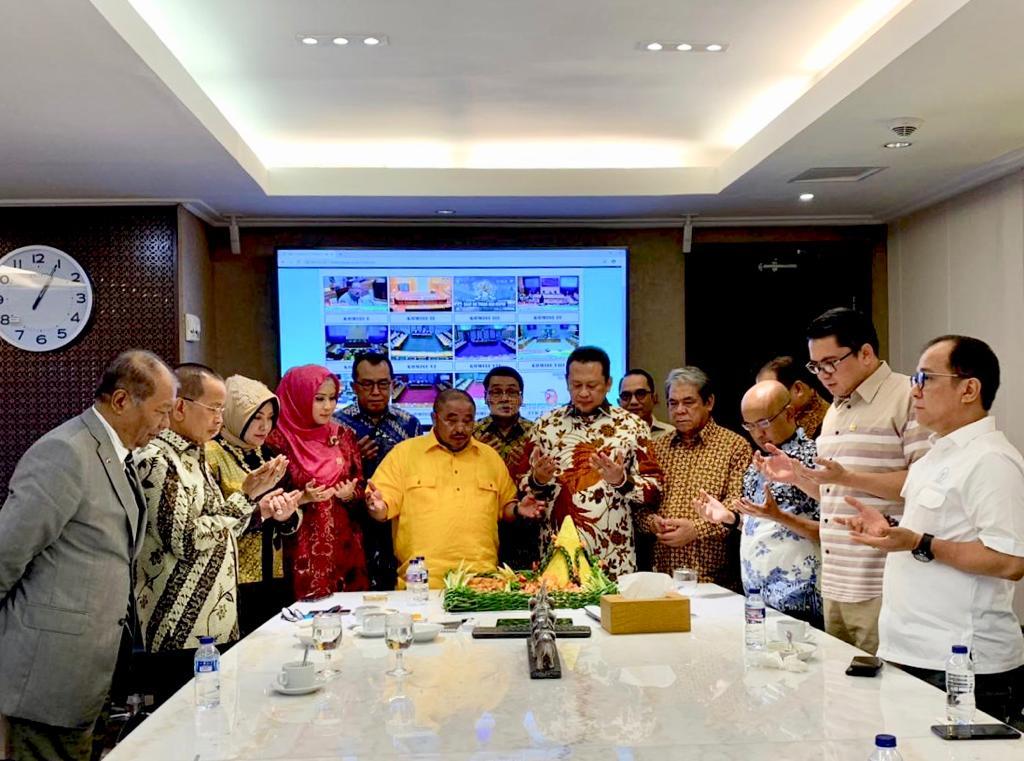  Setahun Memimpin DPR, Bamsoet: Alhamdulillah…