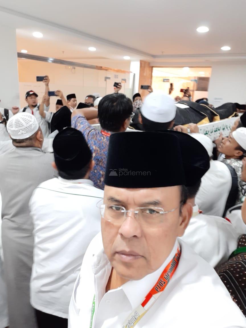  PB Al Washliyah Sampaikan Duka Cita Atas Wafatnya KH. Maimoen Zubair