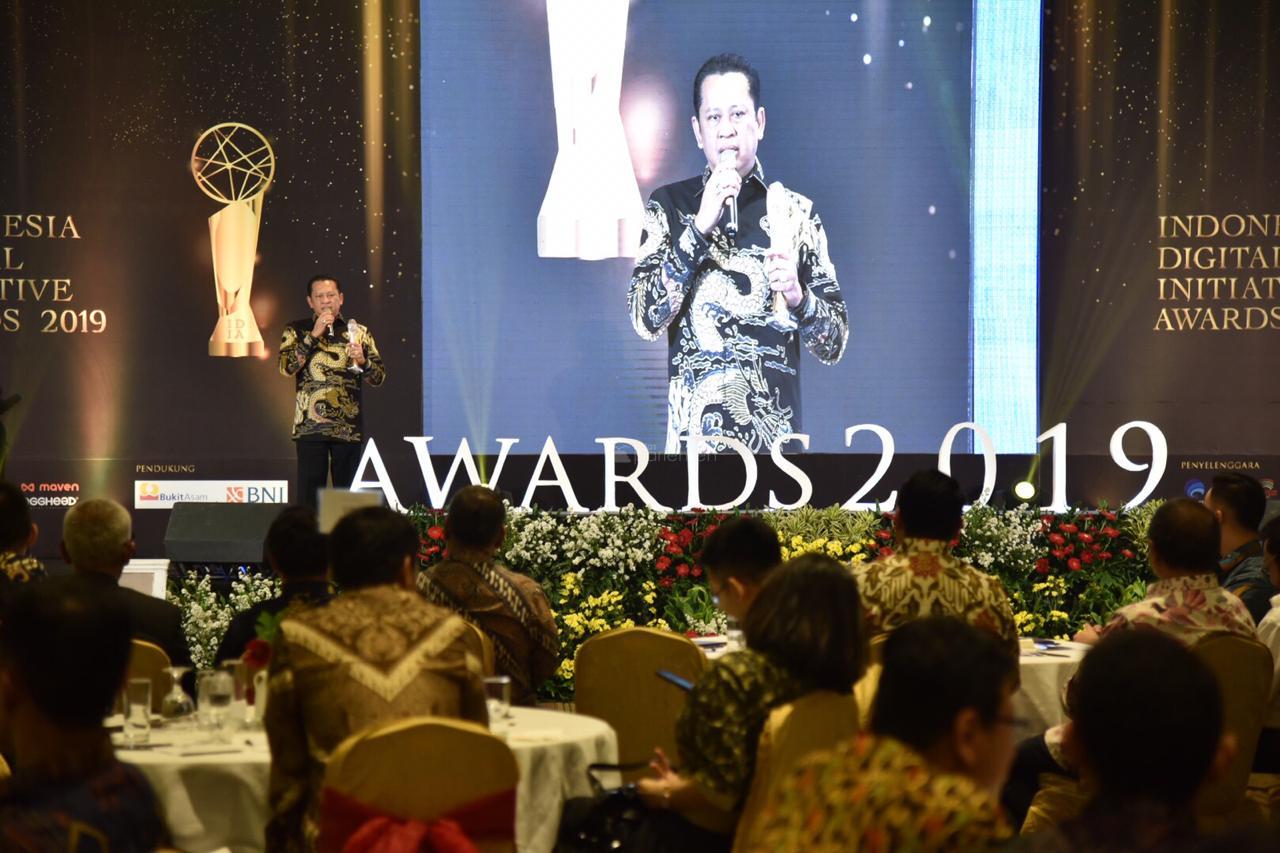  Luar Biasa! DPR Raih Penghargaan Indonesia Digital Initiative Awards 2019