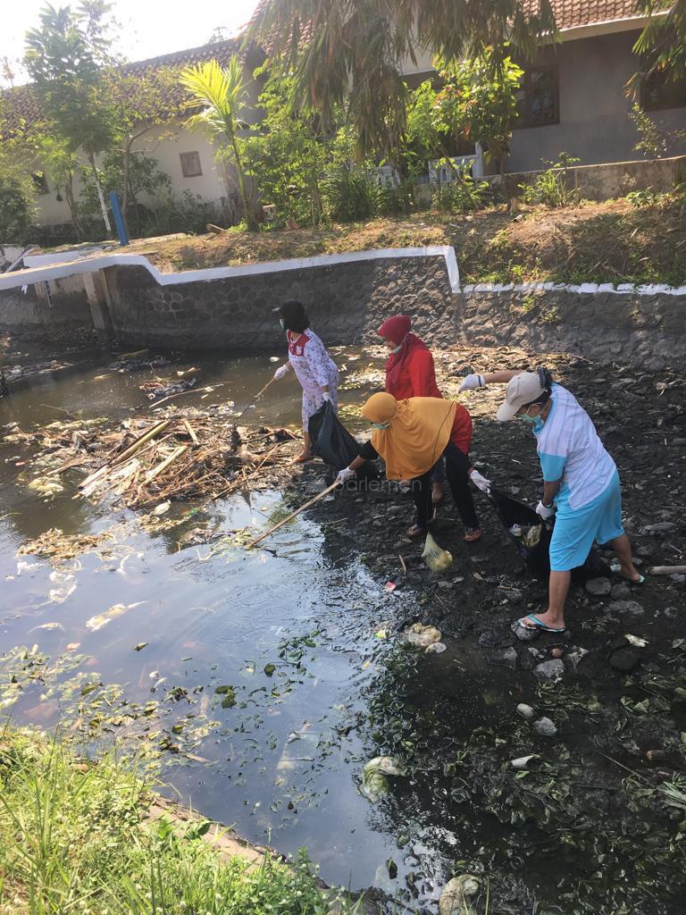  Mancing Sampah, Ide Kreatif Besihkan Lingkungan