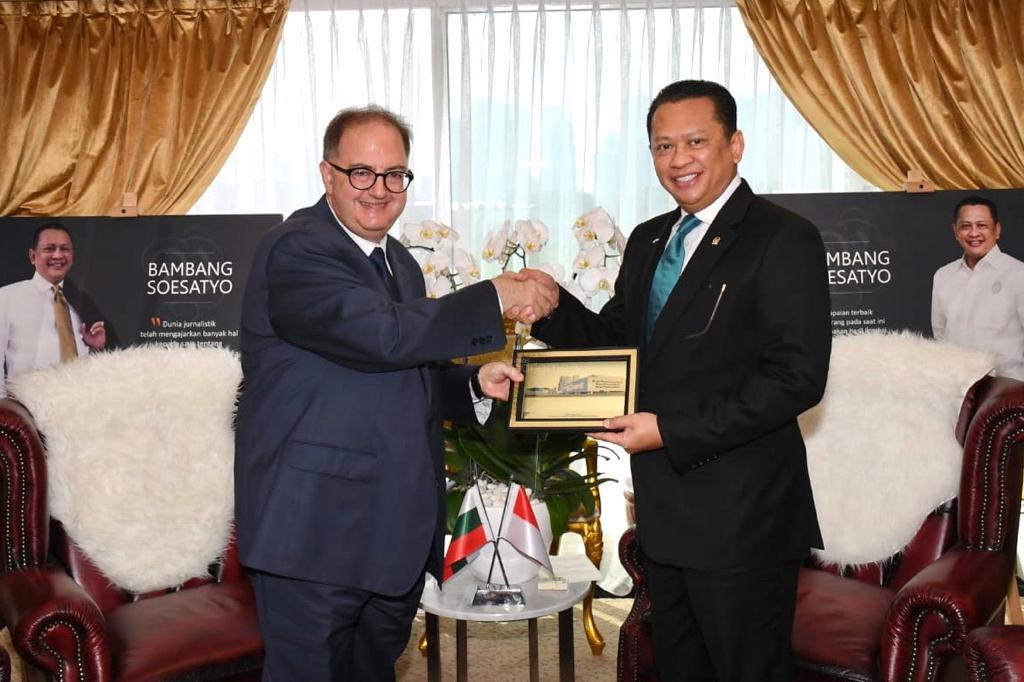  Bamsoet Dorong Iklim Bisnis Friendly Saat Terima Duta Besar Bulgaria