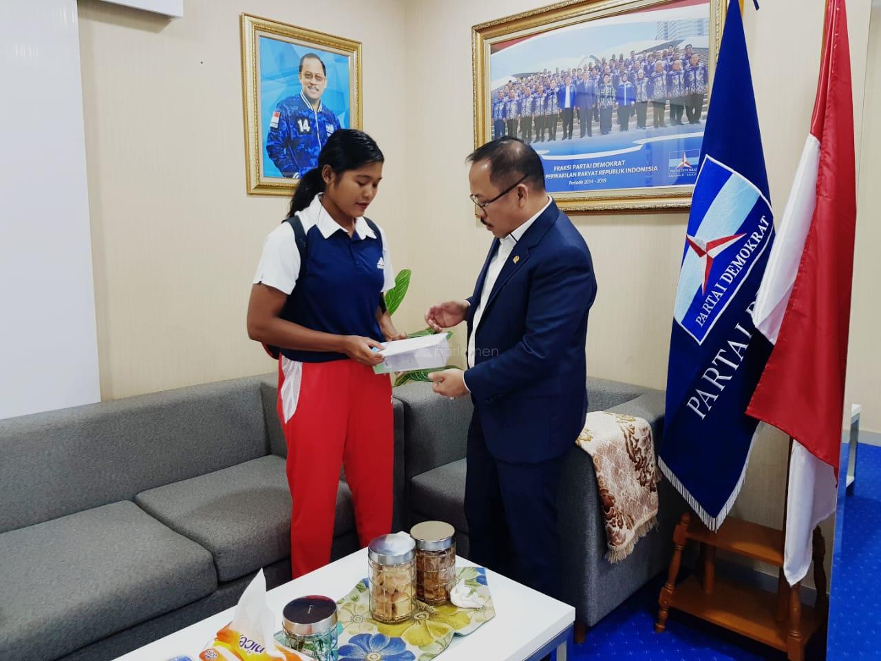  Suhardi Duka Terima Atlet Peraih 2 Emas di Sea Games Filipina