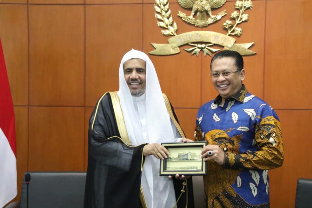 Ketua MPR: Perkuat Optimisme, Jangan Dramatisasi Melemahnya Ekonomi Negara