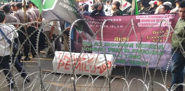  Kenapa Mereka Setuju Pilkada Serentak Sebaiknya Digelar 2022?