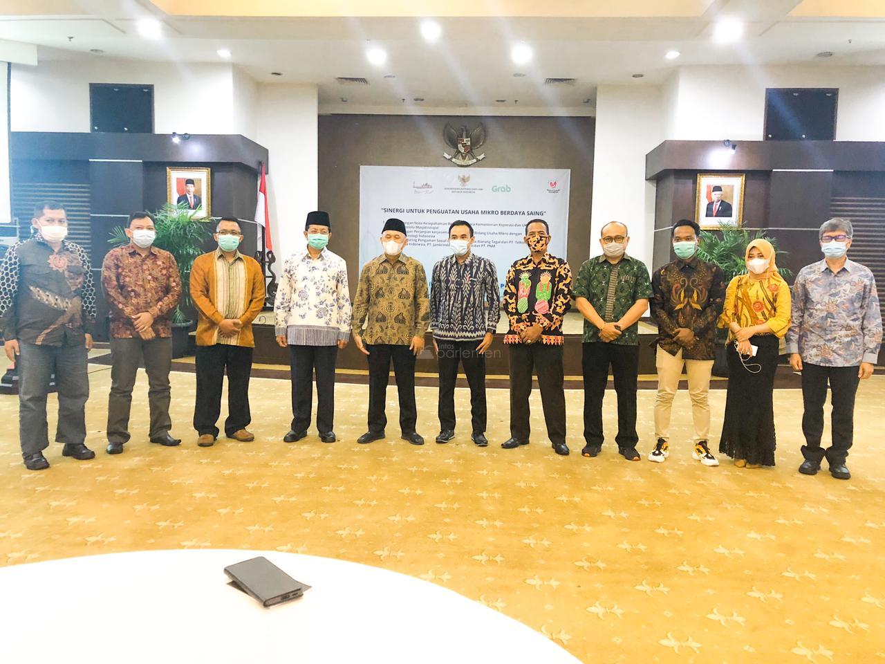  Digitalisasi Warteg, Kemenkop UKM Gandeng Grab