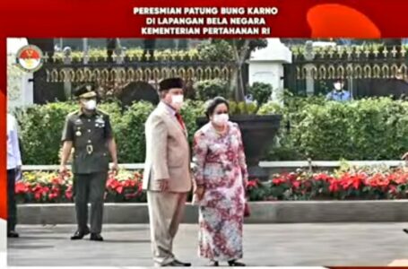 Megawati dan Prabowo Resmikan Patung Bung Karno di Atas Kuda di Halaman Kantor Kemhan