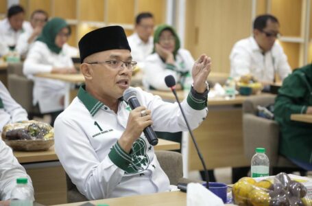 Suara Naik Signifikan, Kiai Maman Imanulhaq Diprediksi Lolos Kembali ke Senayan dari Dapil Jabar 9