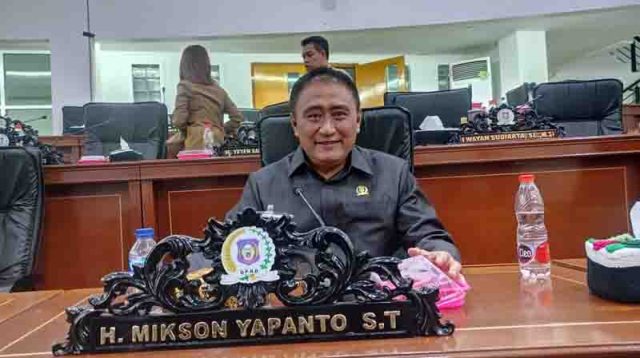  Ketua Komisi II DPRD Gorontalo Mikson Yapanto: Perlunya Kebijakan Tegas soal Kendaraan Berplat Nomor Luar Daerah…