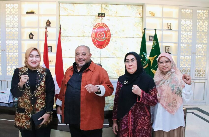  Komisi III DPR RI Puji Program Kejati Kalsel ‘Jaksa Sahabat Santri’