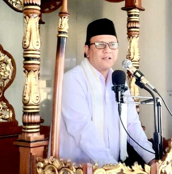  FENOMENA BURUNG BEO: Cermin Lisan yang Kehilangan Akal