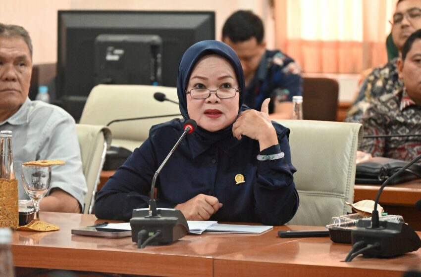  Sri Meliyana Apresiasi Kinerja Pemerintah Gresik Jaga Keharmonisan Hubungan Industrial Melalui Pembentukan Unit Reaksi Cepat (URC)