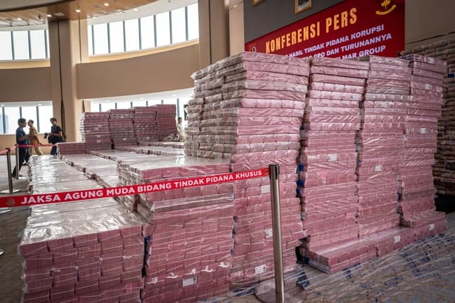  Imperium Uang Memerangi Imperium Allah