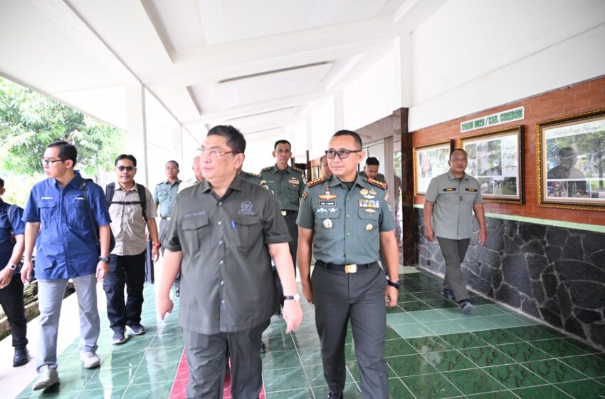  Kunjungi Korem 063/Sunan Gunung Jati, Utut Adianto Tekankan Penguatan Teritorial TNI