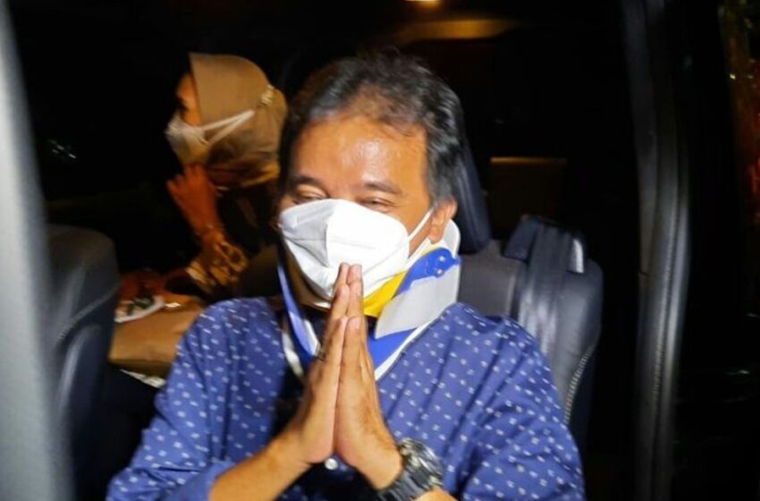 Hari Ini Polisi Periksa Roy Suryo, Apakah Langsung Ditahan?