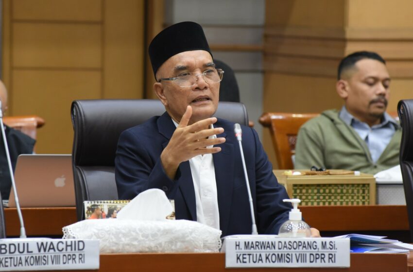  Marwan Dasopang Tekankan Kepastian Ditjen Pesantren dan Status Guru dalam Raker dengan Pemerintah