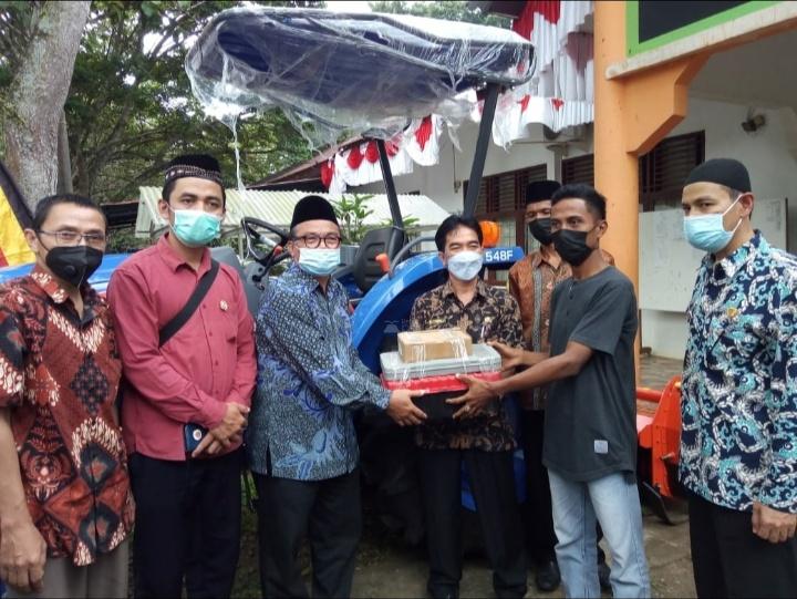  Anggota DPR Ini Dicintai Rakyat Gegara Sering Turun Tangan