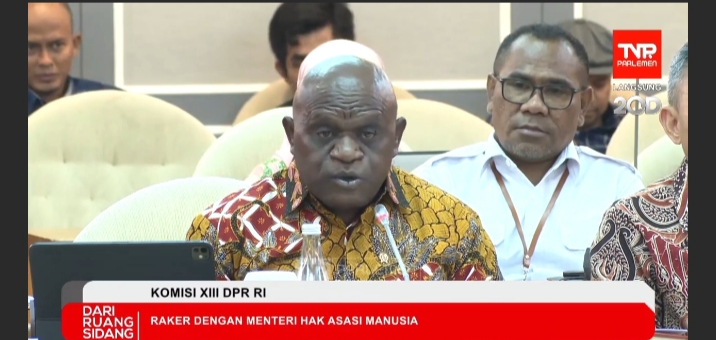  Menteri Natalius Pigai Sarankan Polisi Tempuh Jalur Restoratif Aktivis Menginterupsi Rapat Revisi UU TNI