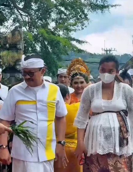  Demer Hadiri Upacara Ngeeb di Pura Bale Agung Tajun, Tegaskan Nilai Sakral Harmoni Kehidupan