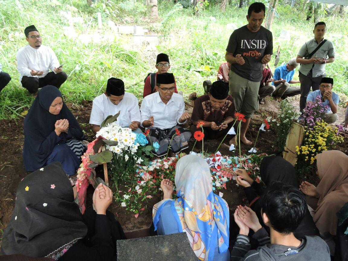  Innalillahiwainnailahirajiun, Ibunda Kang Maman Meninggal Dunia