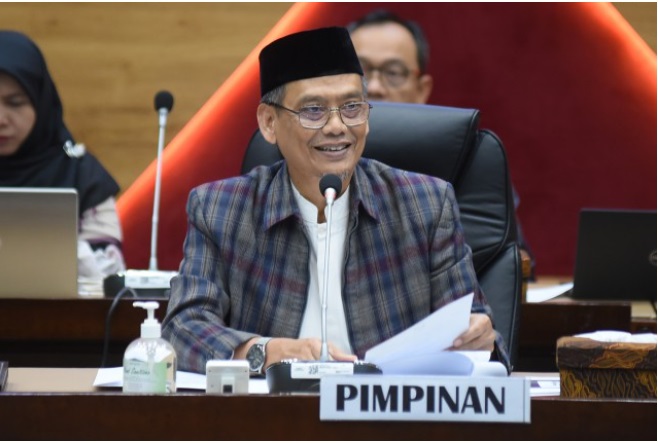  Komisi X DPR RI Soroti Keputusan Kemendikbudristek Batalkan Pengukuhan Rektor UNS Sajidan