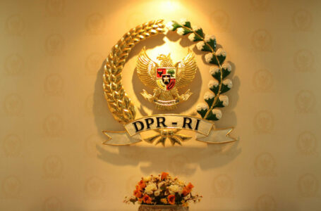 Teka-teki Siapa Ketua DPR Pengganti Novanto, Ridwan Hisjam Masuk Radar