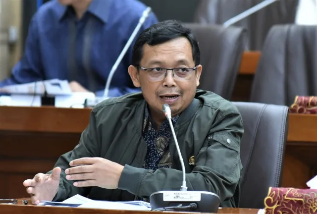  Herman Khaeron: BUMN Harus Profesional untuk Menghasilkan Laba dan Berikan Dividen ke Negara!