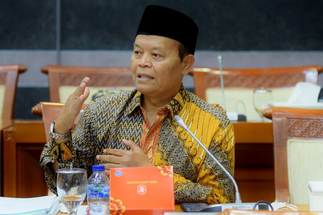  HNW: Untuk Lindungi Anak Indonesia, Tak Cukup Hanya Minta Maaf, Lebih Penting BGN Segera Evaluasi & Selamatkan Program MBG