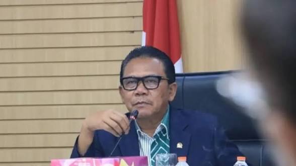  Ali Ahmad Tolak Wacana Denda e-KTP Hilang, Dinilai Bebani Warga