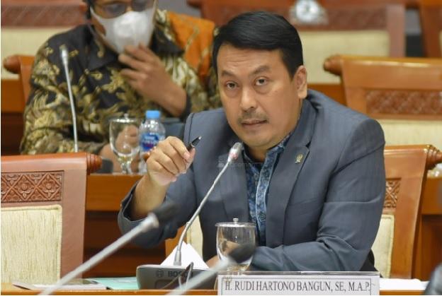  Rudi Hartono Bangun: Semen Indonesia Grup Tak Punya Daya Saing
