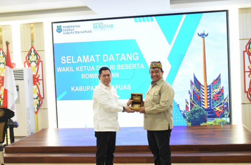  Kunjungan Kerja Adies ke Kalteng Didampingi Wagub Kalteng dan Bupati Kapuas: Kita Harus Pastikan Natal dan Tahun Baru Berjalan Aman…